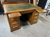 Oak Desk, Some Assembly Required ***HEAVY ITEM***READ DETAILS ON PICK UP POLICY***