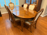 Thomasville Dining Table with 6 Chairs, 2 Leaves, and Pads***HEAVY ITEM***READ DETAILS ON PICK UP POLICY***