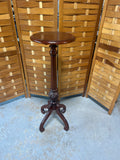 Lightweight Pedestal with Pineapple Accent