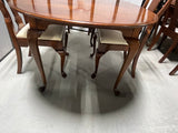 Pennsylvania House Dining Set: Table with Pads, 2 Leaves, 6 Chairs***HEAVY ITEM***READ DETAILS ON PICK UP POLICY***