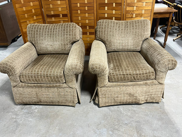 Kravet Furniture Inc. Pair of Upholstered Chairs***HEAVY ITEM***