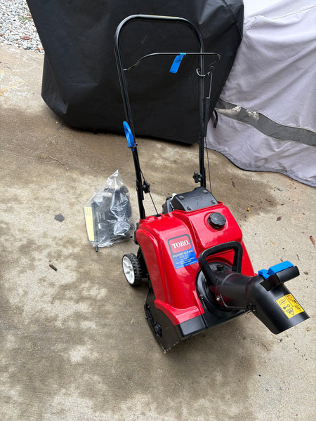 Toro 18” Power Clear 518ZE Gas Snow Blower w/Electric Start