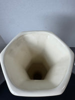 (B) Haeger Vintage Cream Pottery Urn Vase