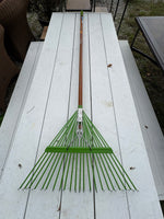 D-Leaf Rake