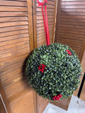 Christmas Hanging Boxwood Mistletoe