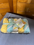 C- Winnie the Pooh Bath Set: Towel and Wash Cloths