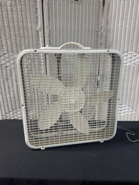 Lakewood 3-Speed Box Fan (WORKS)