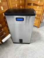 Simple Human Trash Can