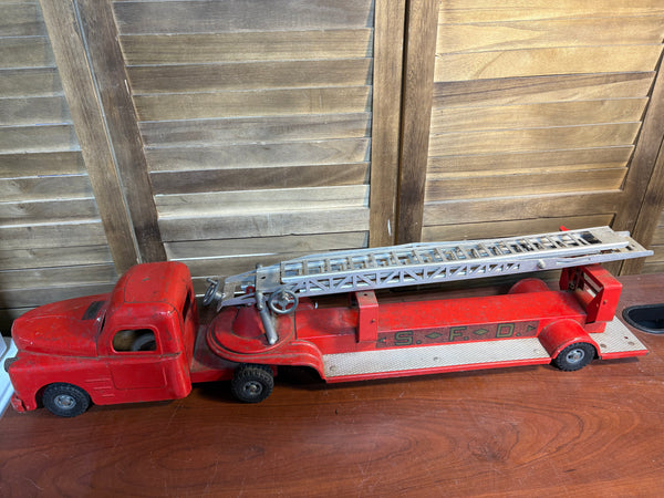 Vintage Structo Fire Dept Pressed Metal Fire Truck
