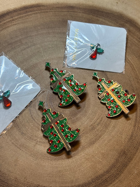 Lot of Christmas Pins