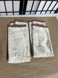 Pinecone Christmas Themed Hand Towels, 2 pc