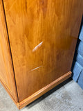 Maco Furniture/Welcome Home Clothing Armoire***HEAVY ITEM***READ DETAILS ON PICK UP POLICY***