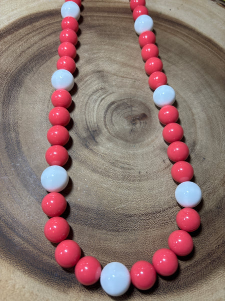 Plastic Pink & White Beaded Necklace