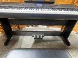 Yamaha Electric Keyboard with Bench, Portable Grand DGX-660