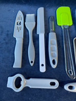 (B) 9 Pc Set of Kitchen Utensils