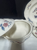 (C) 7-Piece Wedgwood Williamsburg Potpourri China Serving Set