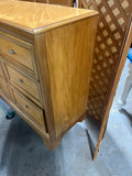 Thomasville Triple Dresser with Mirror***HEAVY ITEM***READ DETAILS ON PICK UP POLICY***