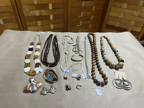 F-Jewelry Grab Bag, 15+ pieces of assorted jewelry items, FINAL SALE