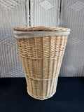 Wicker Woven Round Lidded Hamper with Linen Liner