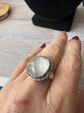 Milky Faceted Stone Filigree Silver Tone Ring SIZE 6.5