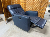 Palliser de Mexico Blue Power Reclining Chair, 2 Available, PRICED INDIVIDUALLY $275 each ***HEAVY ITEM***READ DETAILS ON PICK UP POLICY***