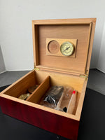 Thompson & Co. Inc. 1915 Cedar Lined Wooden Cigar Humidor