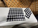 Black & Cream Checkerboard Print Round Table Cloth with (4) Cloth Napkins