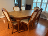 Thomasville Dining Table with 6 Chairs, 2 Leaves, and Pads***HEAVY ITEM***READ DETAILS ON PICK UP POLICY***