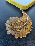 14K Gold Texture Detailed Vintage Feather Brooch in Box