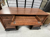 Large Executive Style Desk***HEAVY ITEM***READ DETAILS ON PICK UP POLICY***