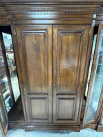 Armoire/Cabinet***HEAVY ITEM***READ DESCRIPTION***