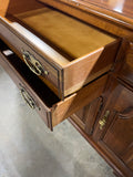 Kling China Hutch***HEAVY ITEM***READ DETAILS ON PICK UP POLICY***