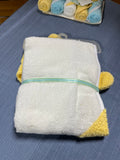 C- Winnie the Pooh Bath Set: Towel and Wash Cloths
