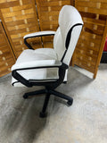 Global Furniture White/Black Office Chair