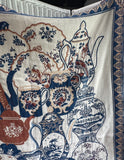 (C) Goodwin Weavers Colonial Williamsburg Floral Teapot Tapestry Style Fringed Blanket