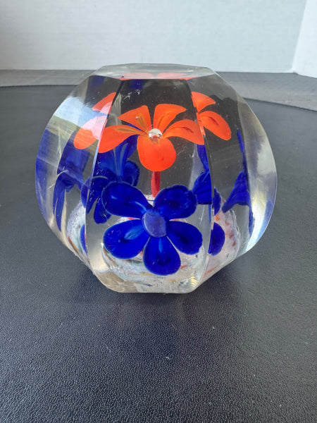 (B) 2-Tone Floral Garden Art Glass Paperweight