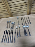 Rogers Deluxe Plate Precious Flatware Set With Case - 64 Pieced