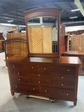 Thomasville Triple Dresser with Mirror***HEAVY ITEM***READ DETAILS ON PICK UP POLICY***