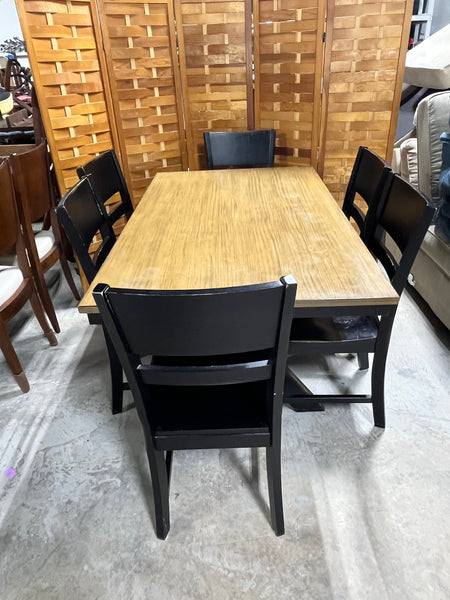 Two Tone Dining Table with (6) Black Chairs