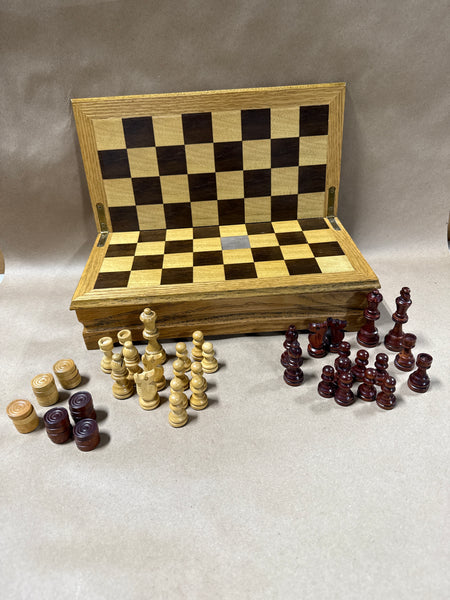 Mid Century Chess And Checker Set With Portable Case — Missing 2 Pieces