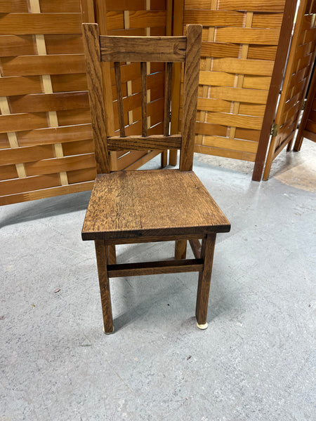 Child's/Doll Chair