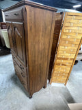 Ethan Allen Armoire***HEAVY ITEM***READ DETAILS ON PICK UP POLICY***