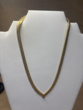 Gold Tone Necklace (B)