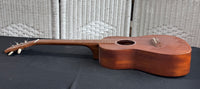 (B) Vintage 4-String Ukelele