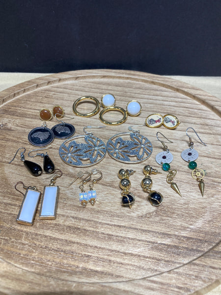 D - 10 Pair Earring Lot