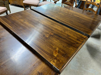 Thomasville Dining Table with 2 Leaves, 6 Chairs, and Table Pads