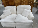 Ethan Allen Love Seat, (off white)***HEAVY ITEM***READ DETAILS ON PICK UP POLICY***