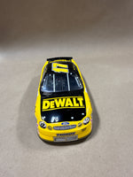 Ford Taurus Matt Kenseth Dewalt #17 NASCAR Diecast Car 1/64 Scale 2003  - 02