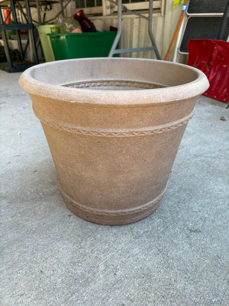 B-Sturdy Plastic Planter