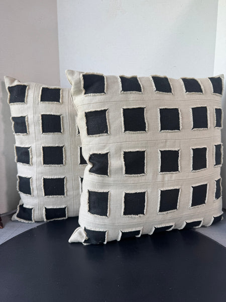 Pair of Ryan Studio Linen & Black Checkered Throw Pillows